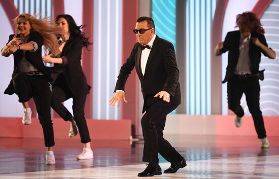 Праздничное шоу Валентина Юдашкина