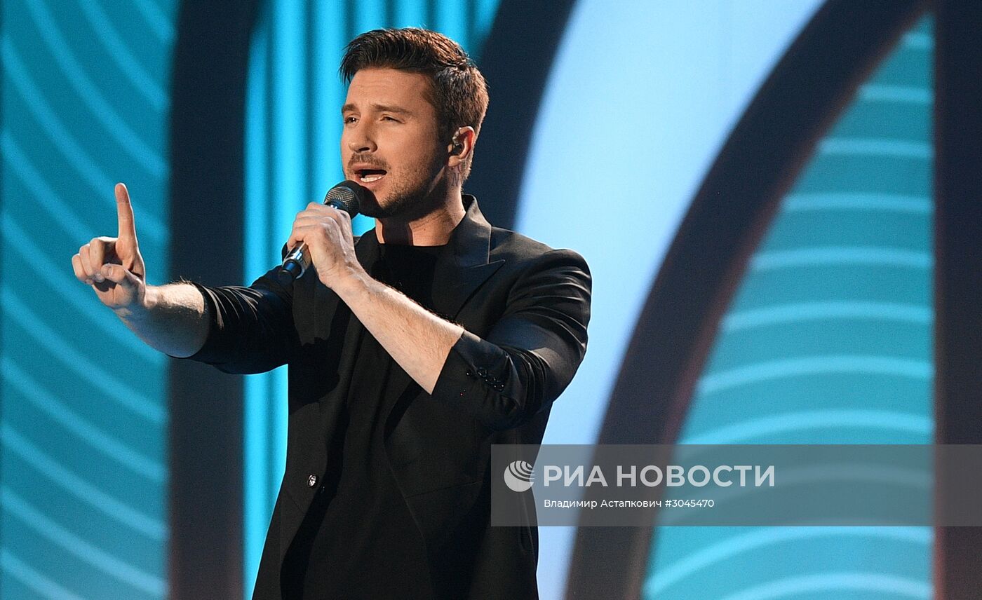 Праздничное шоу Валентина Юдашкина