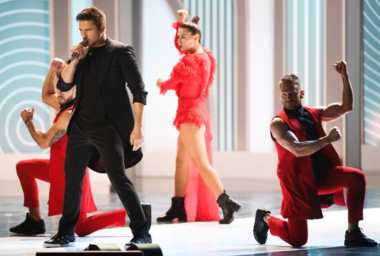 Праздничное шоу Валентина Юдашкина