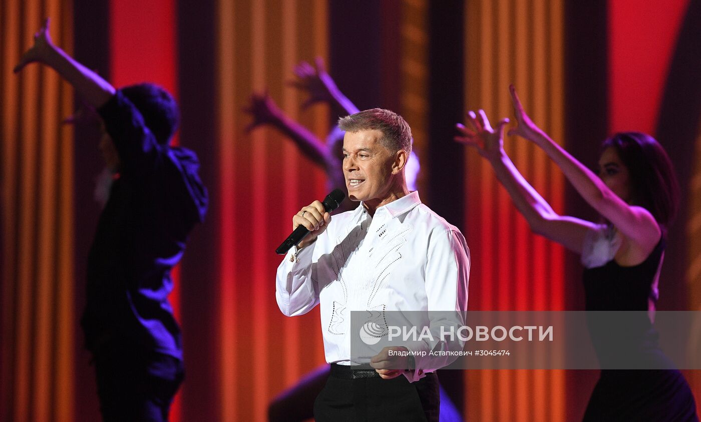 Праздничное шоу Валентина Юдашкина