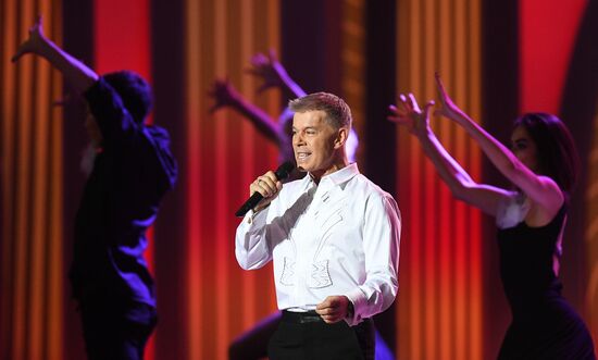 Праздничное шоу Валентина Юдашкина