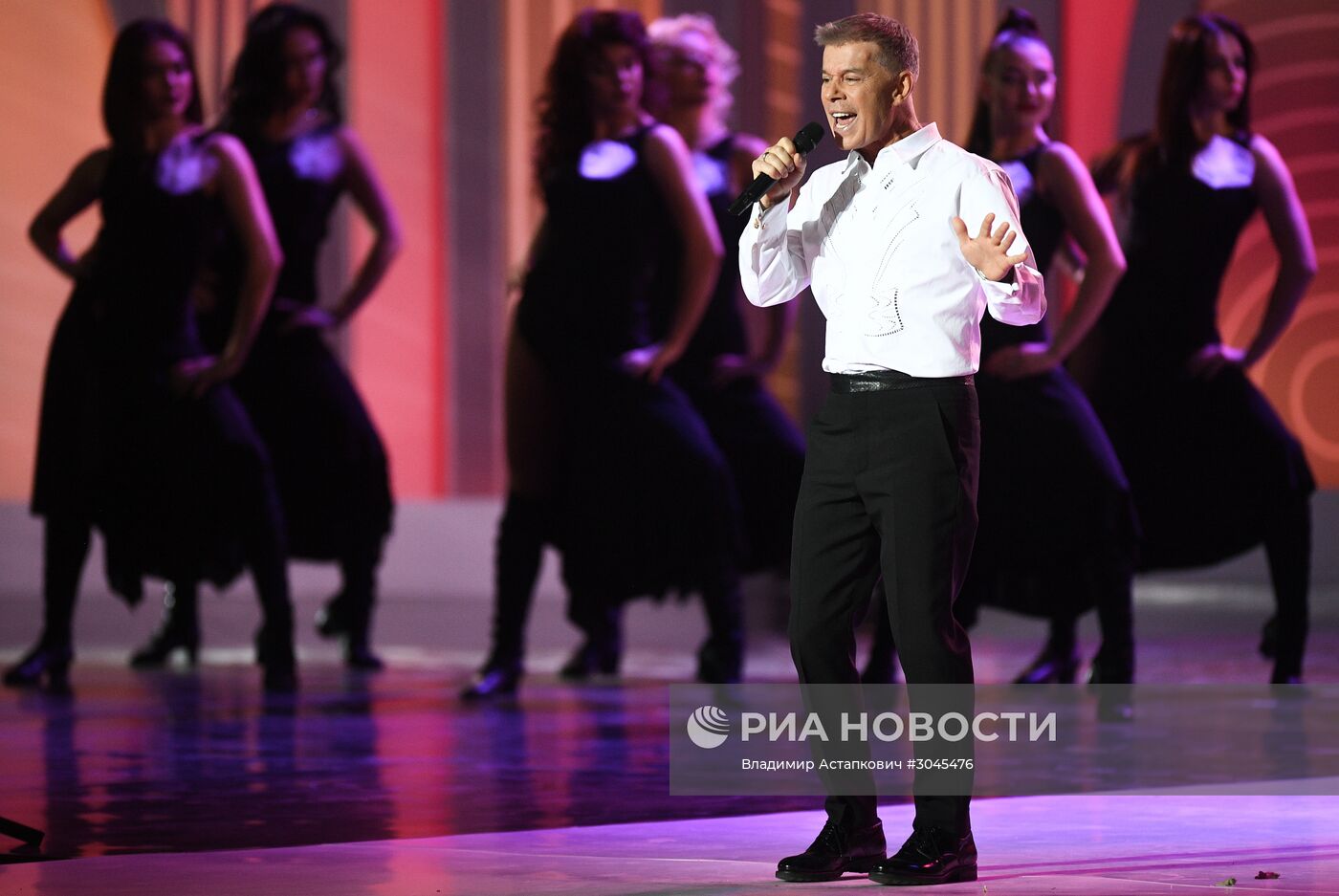 Праздничное шоу Валентина Юдашкина