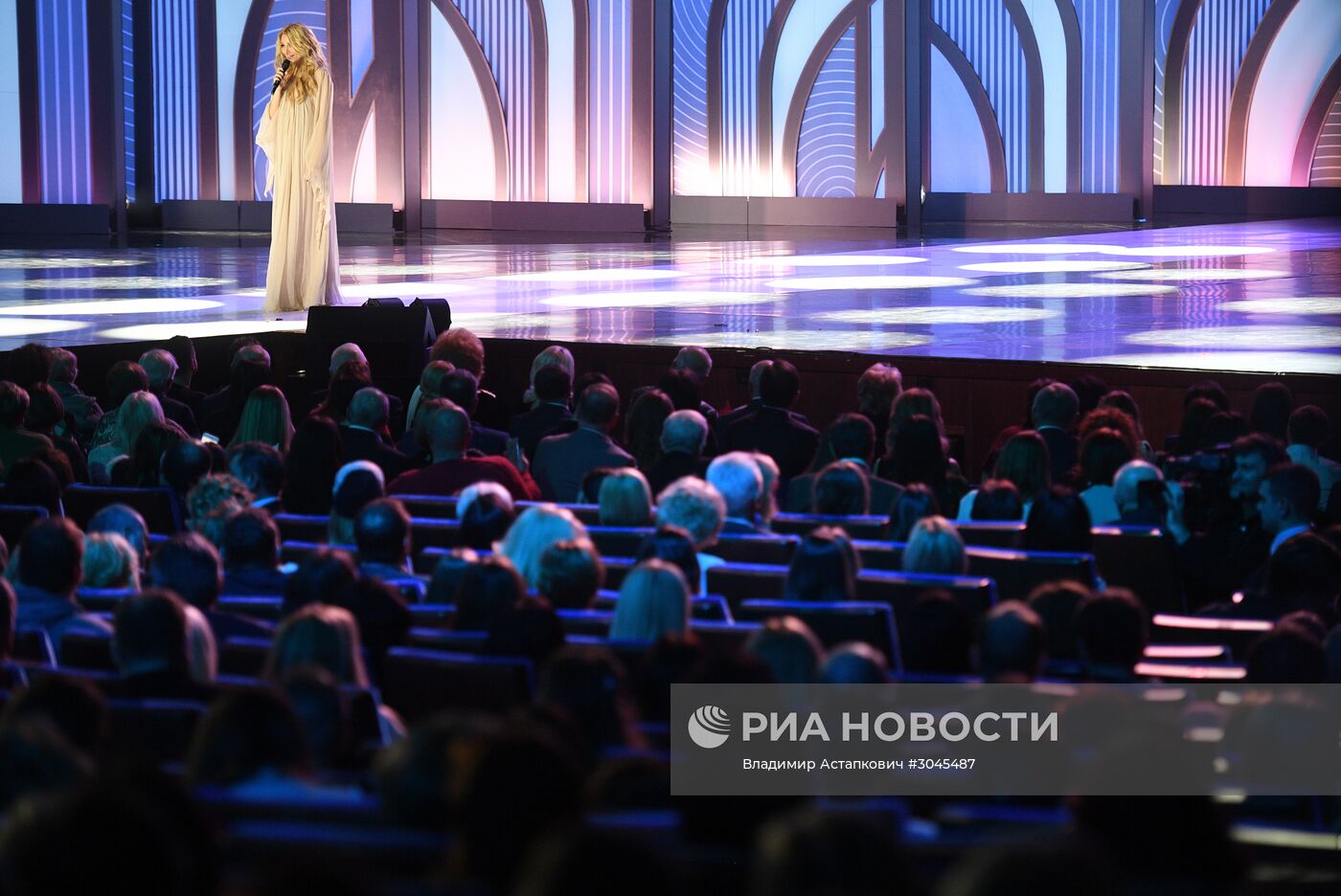 Праздничное шоу Валентина Юдашкина