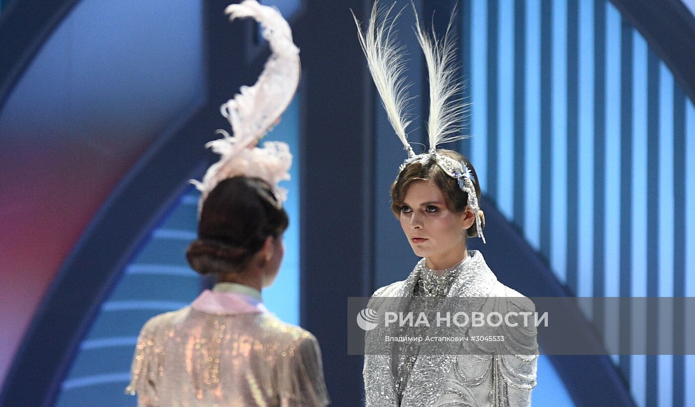 Праздничное шоу Валентина Юдашкина