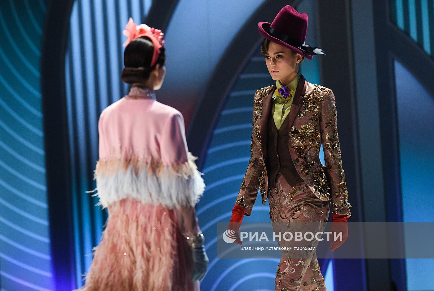 Праздничное шоу Валентина Юдашкина