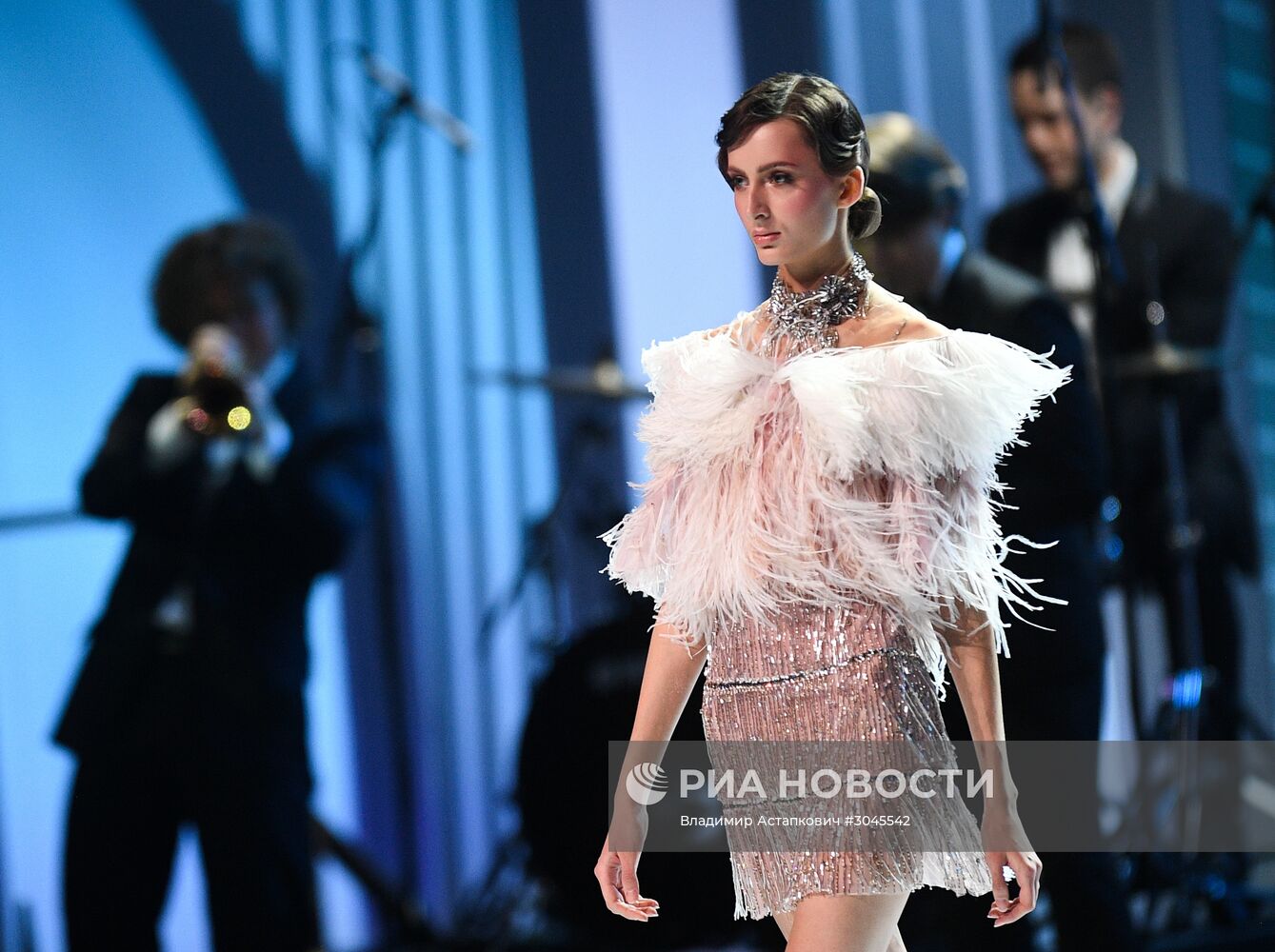 Праздничное шоу Валентина Юдашкина