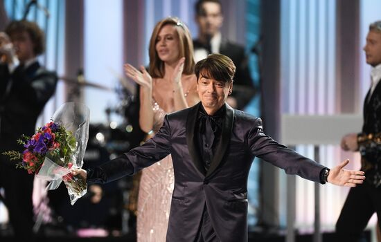 Праздничное шоу Валентина Юдашкина