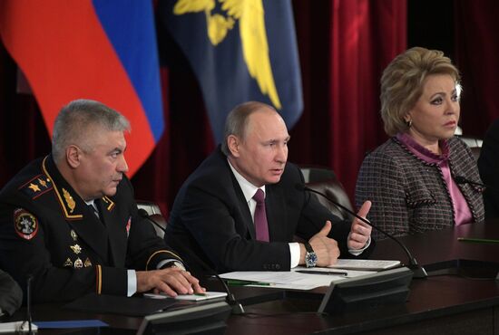 Президент РФ В. Путин принял участие в расширенном заседании коллегии МВД России