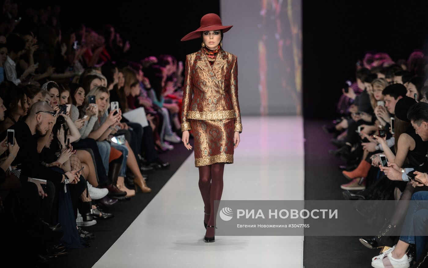 Неделя моды Mercedes-Benz Fashion Week Russia. Сезон Осень-Зима 2017-2018. День первый