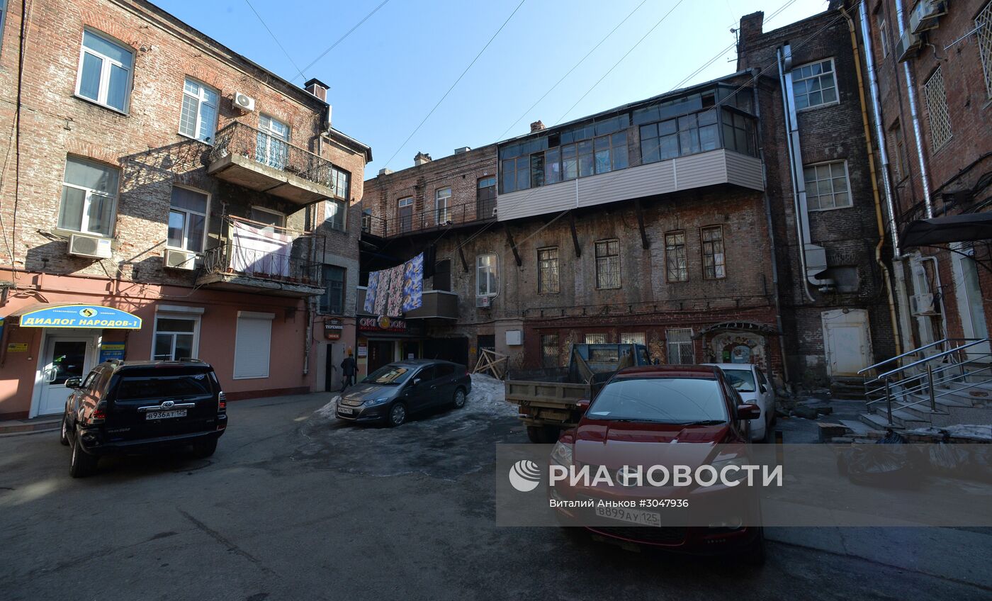 Старые кварталы в центре Владивостока