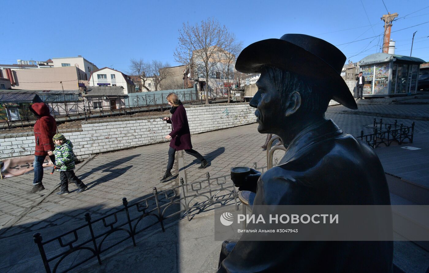 Старые кварталы в центре Владивостока