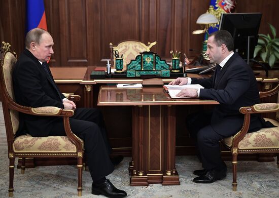 Президент РФ В. Путин встретился с полпредом в ПФО М. Бабичем