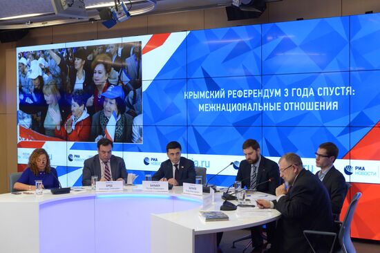 Видеомост Москва – Симферополь на тему: "Крымский референдум 3 года спустя: межнациональные отношения"