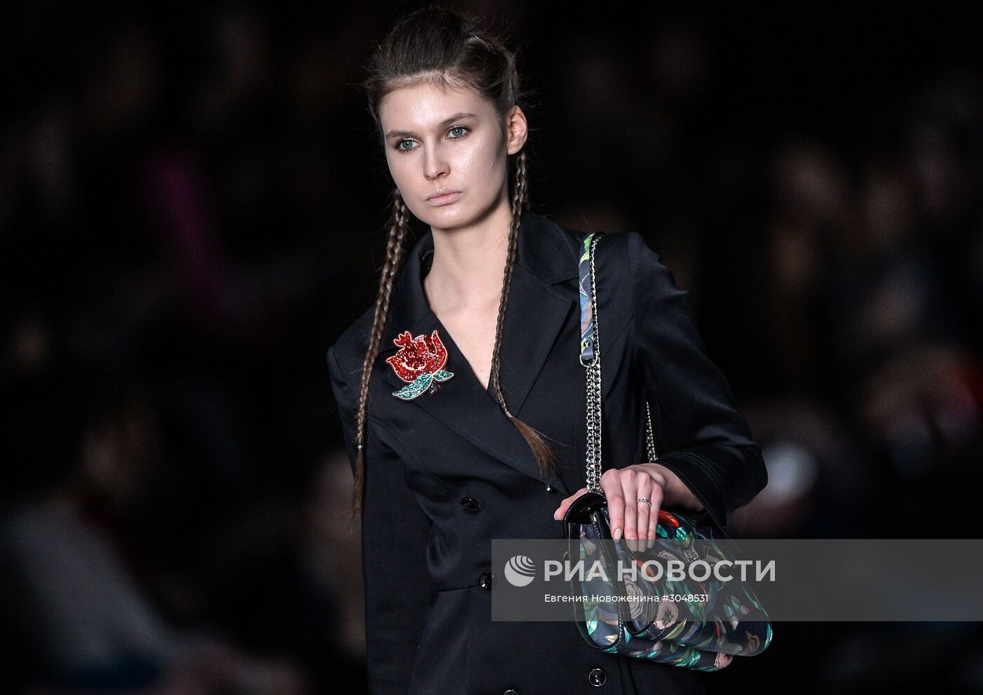 Mercedes-Benz Fashion Week Russia. Сезон Осень-Зима 2017-2018. День второй