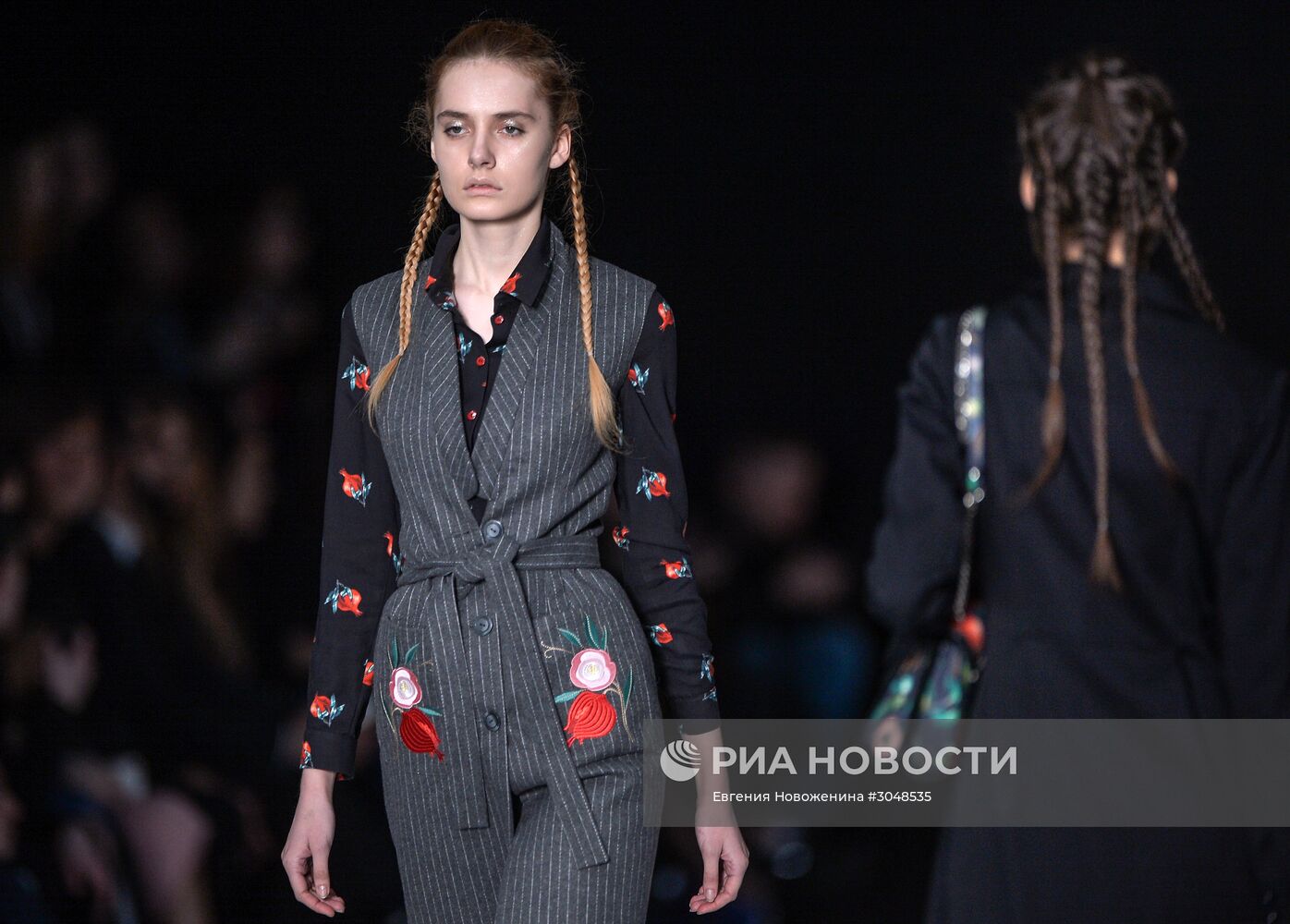 Mercedes-Benz Fashion Week Russia. Сезон Осень-Зима 2017-2018. День второй