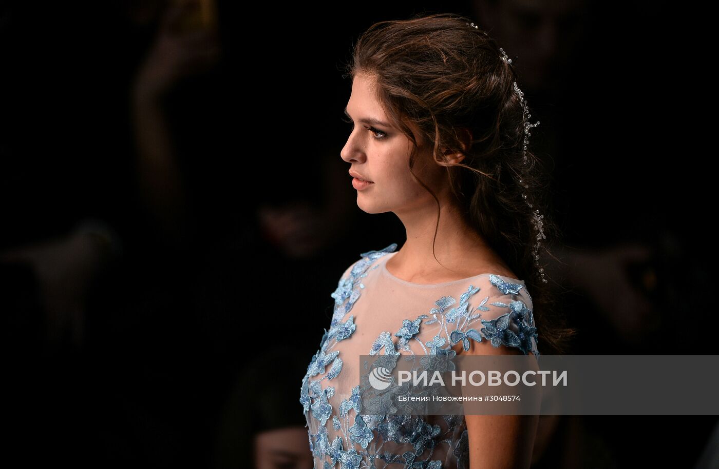 Mercedes-Benz Fashion Week Russia. Сезон Осень-Зима 2017-2018. День второй