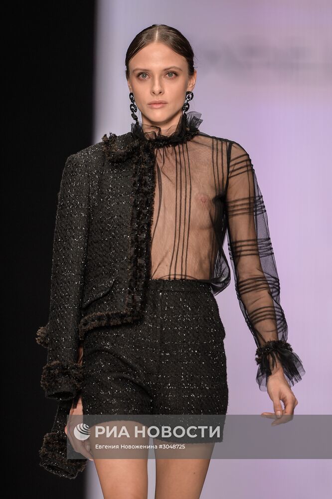 Mercedes-Benz Fashion Week Russia. Сезон Осень-Зима 2017-2018. День второй