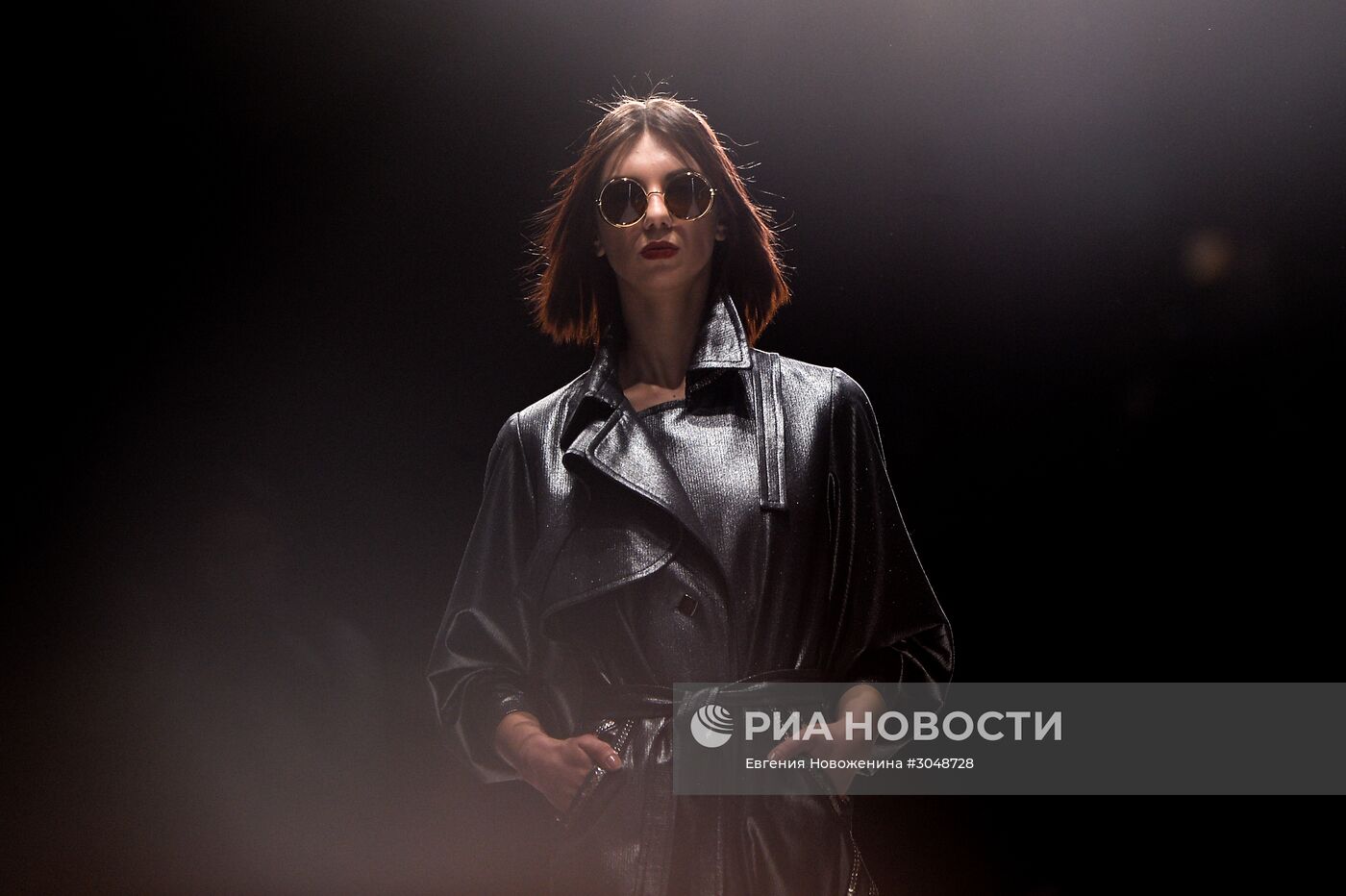 Mercedes-Benz Fashion Week Russia. Сезон Осень-Зима 2017-2018. День второй