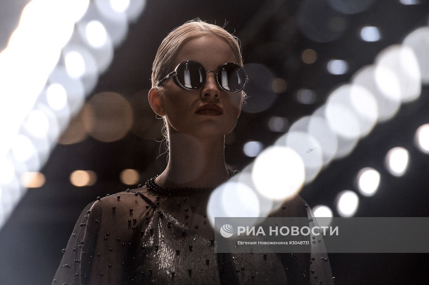 Mercedes-Benz Fashion Week Russia. Сезон Осень-Зима 2017-2018. День второй