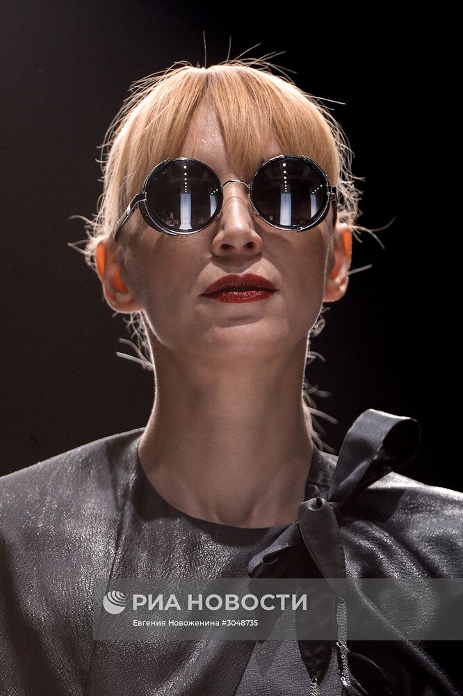 Mercedes-Benz Fashion Week Russia. Сезон Осень-Зима 2017-2018. День второй