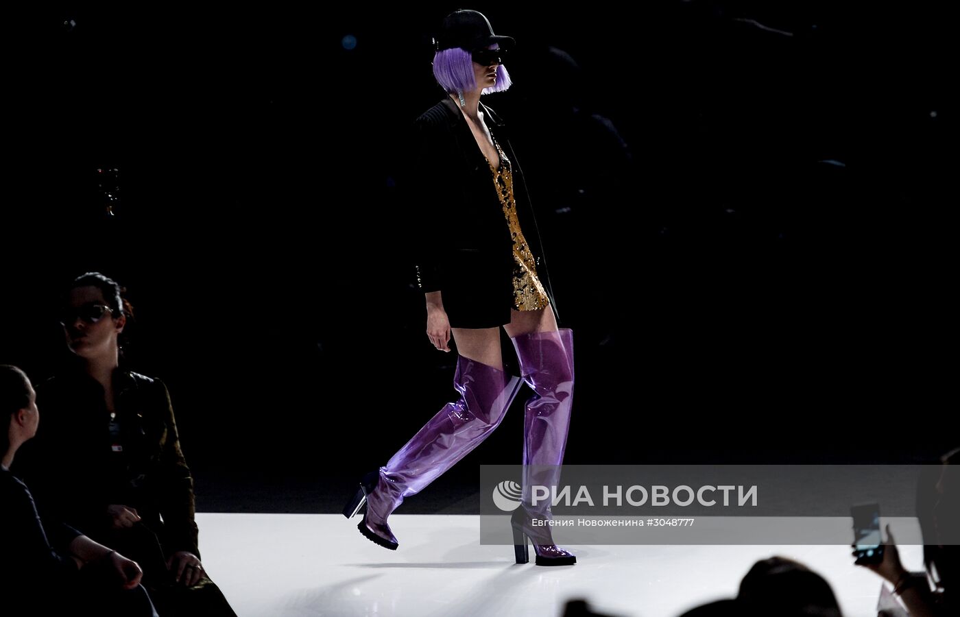 Mercedes-Benz Fashion Week Russia. Сезон Осень-Зима 2017-2018. День второй