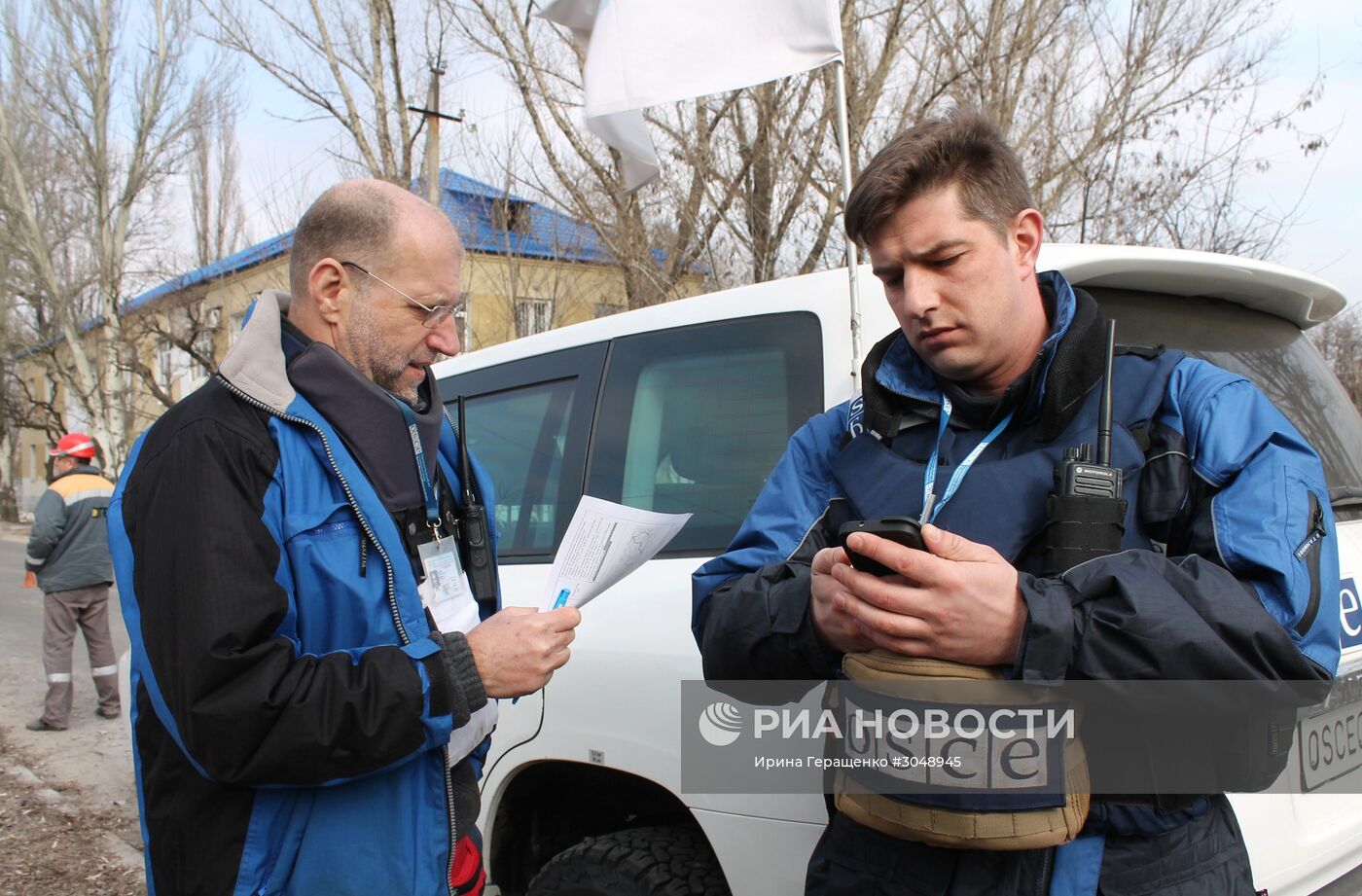 Последствия обстрелов населенных пунктов в Донецкой области