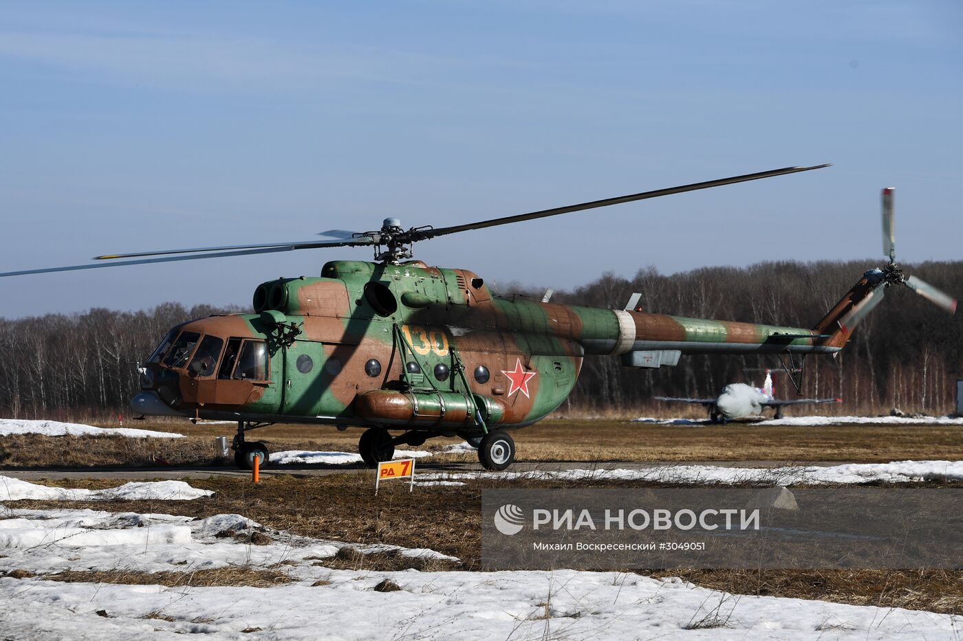 Занятия по парашютной подготовке спецподразделения "Витязь"