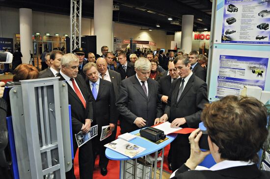 Г.Полтавченко и Б. Громов на выставке МВЦ "Крокус Экспо"