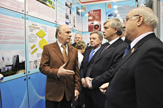 Г.Полтавченко и Б. Громов на выставке МВЦ "Крокус Экспо"