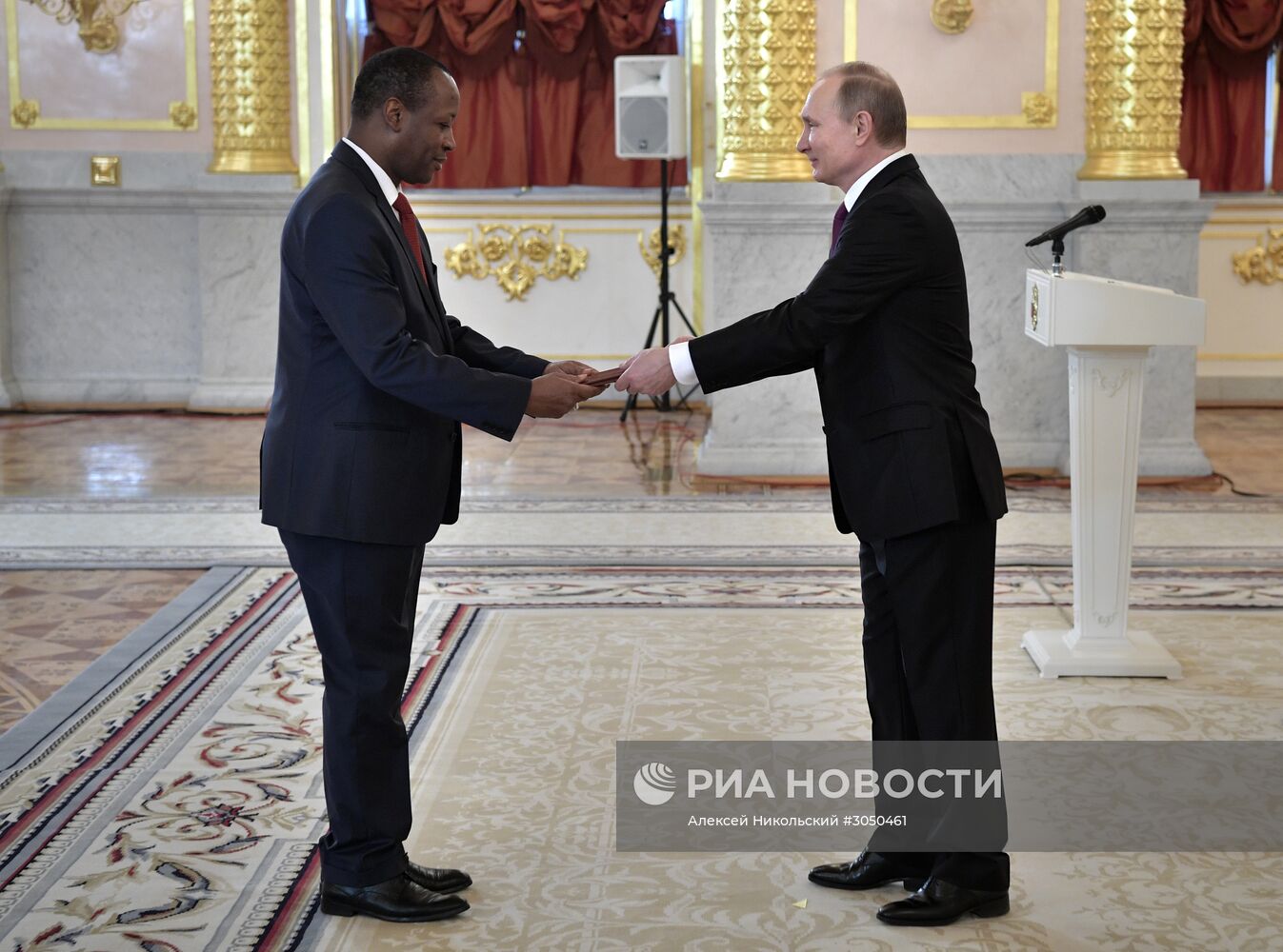 Президент РФ В. Путин принял верительные грамоты у 18 послов иностранных государств