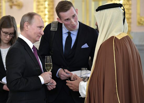 Президент РФ В. Путин принял верительные грамоты у 18 послов иностранных государств