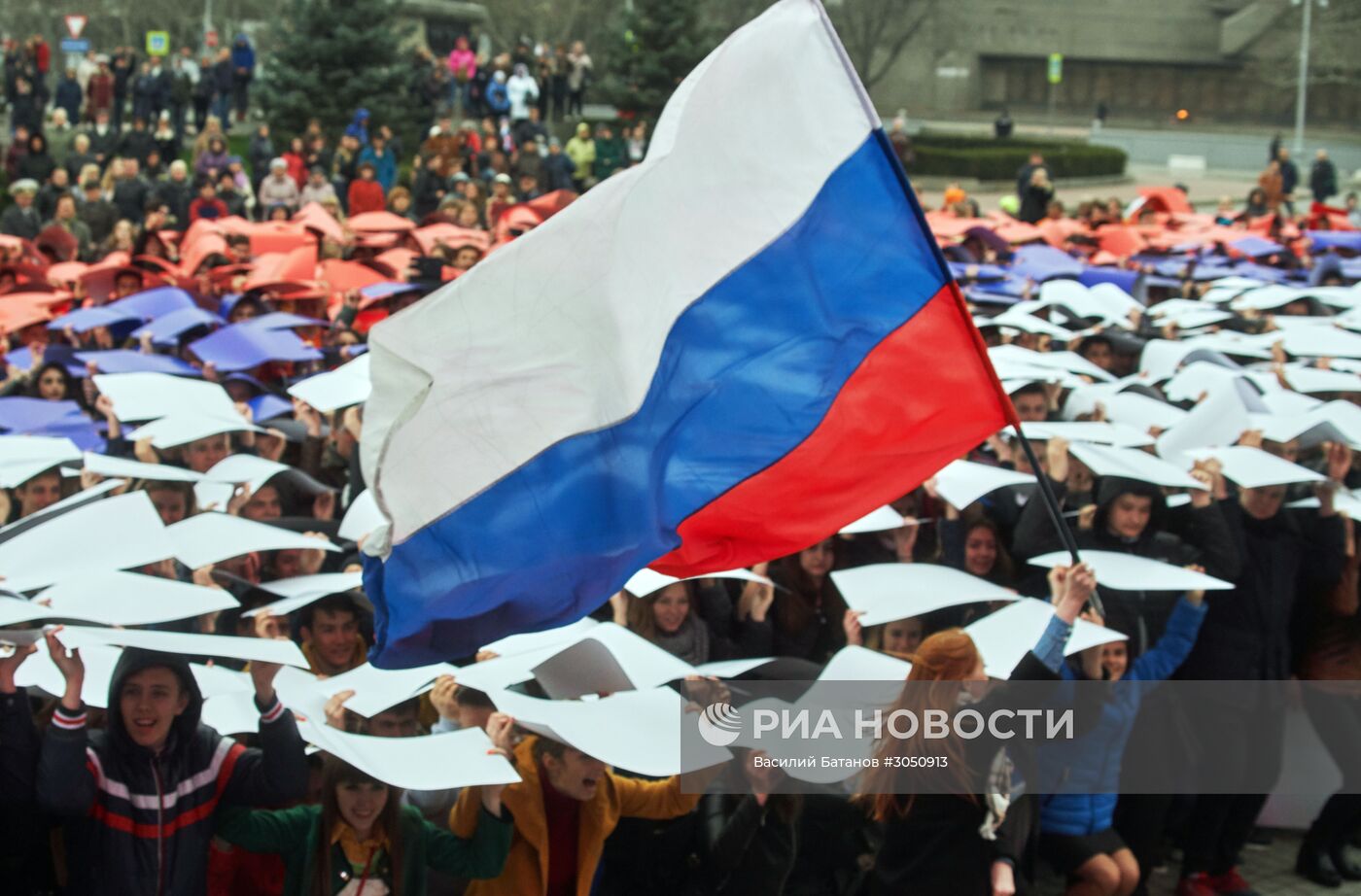 Флешмоб "Горжусь Россией!", посвященный третьей годовщине воссоединения Крыма с Россией