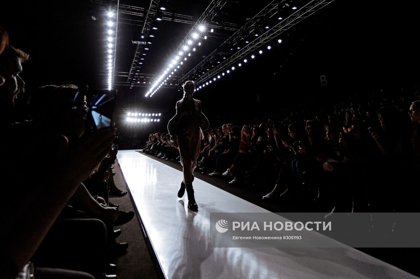 Mercedes-Benz Fashion Week Russia.Сезон Осень-Зима 2017-2018. День пятый
