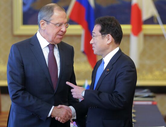 Визит главы МИД РФ С. Лаврова и министра обороны РФ С. Шойгу в Японию