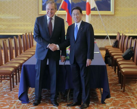 Визит главы МИД РФ С. Лаврова и министра обороны РФ С. Шойгу в Японию