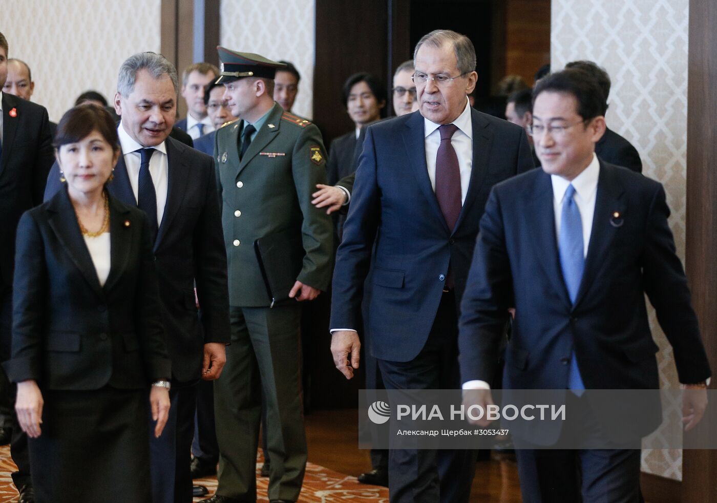 Визит главы МИД РФ С. Лаврова и министра обороны РФ С. Шойгу в Японию