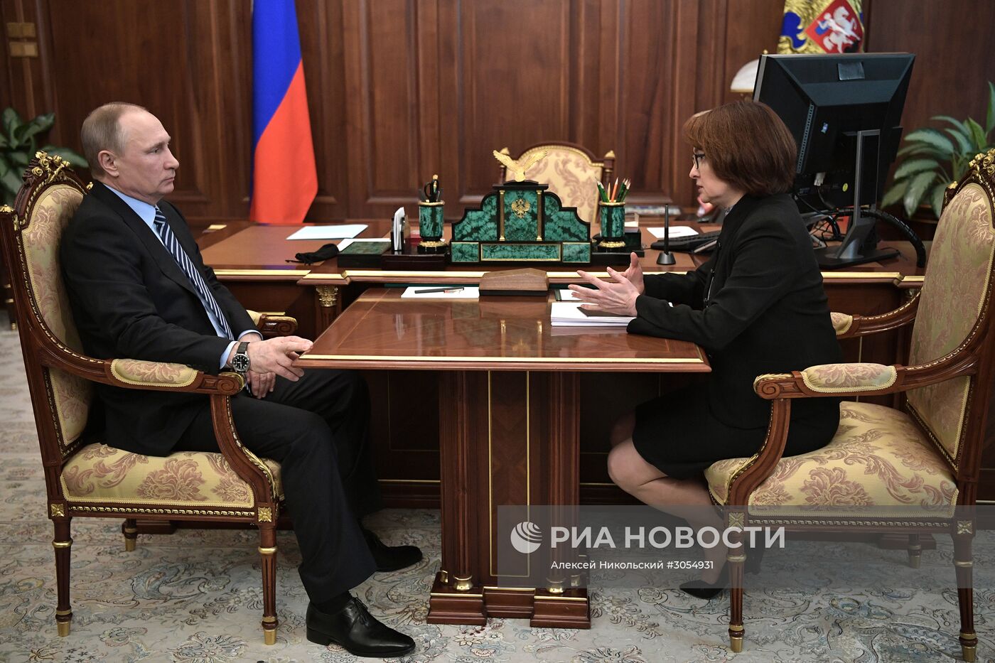 Президент РФ В. Путин встретился с председателем Центрального банка Э. Набиуллиной