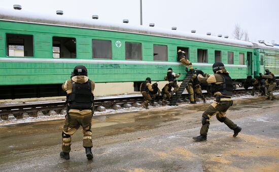 Тактико-специальные учения Росгвардии в Волгоградской области