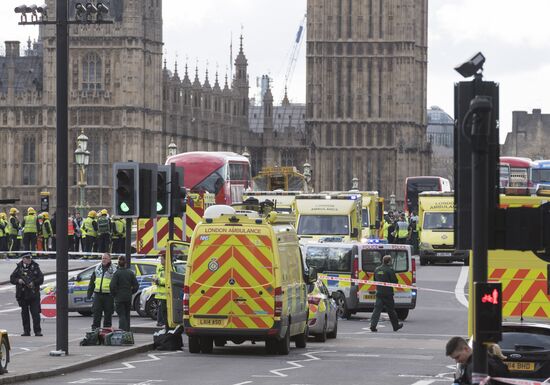 Ситуация на месте теракта у британского парламента
