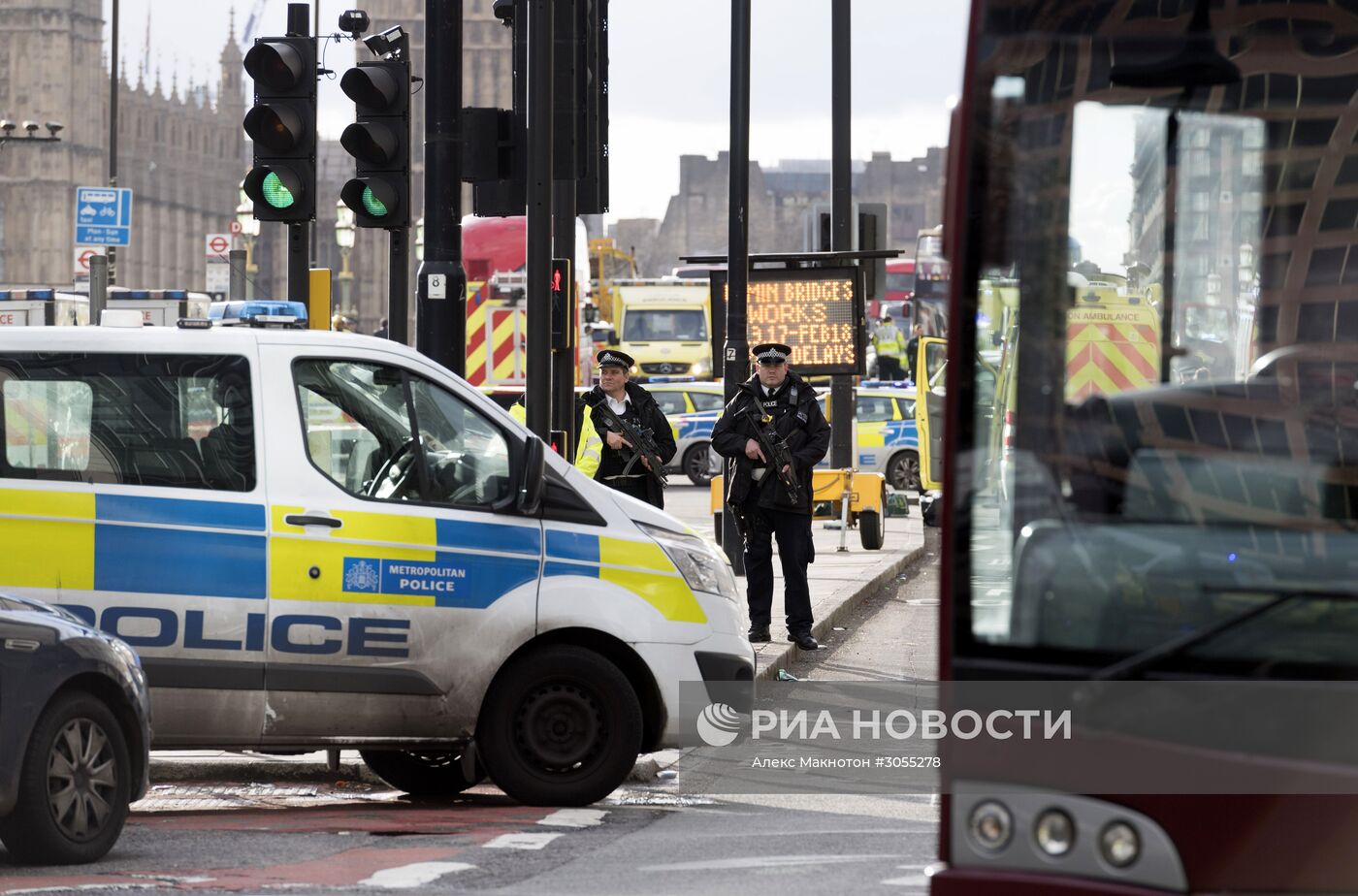 Ситуация на месте теракта у британского парламента