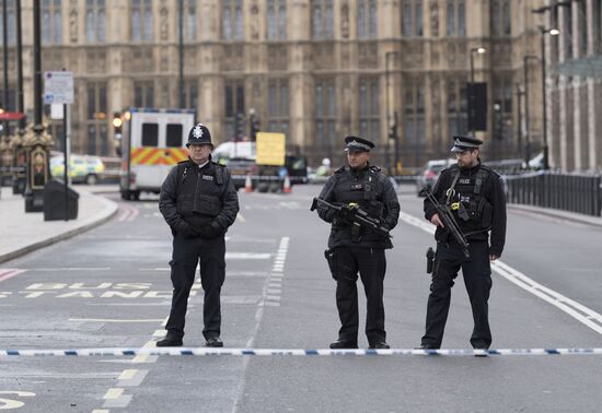 Ситуация на месте теракта у британского парламента