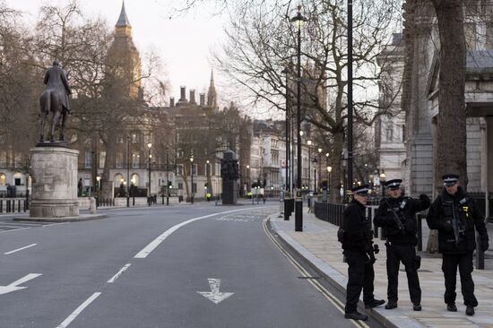 Ситуация на месте теракта у британского парламента