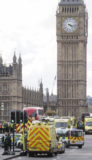 Ситуация на месте теракта у британского парламента