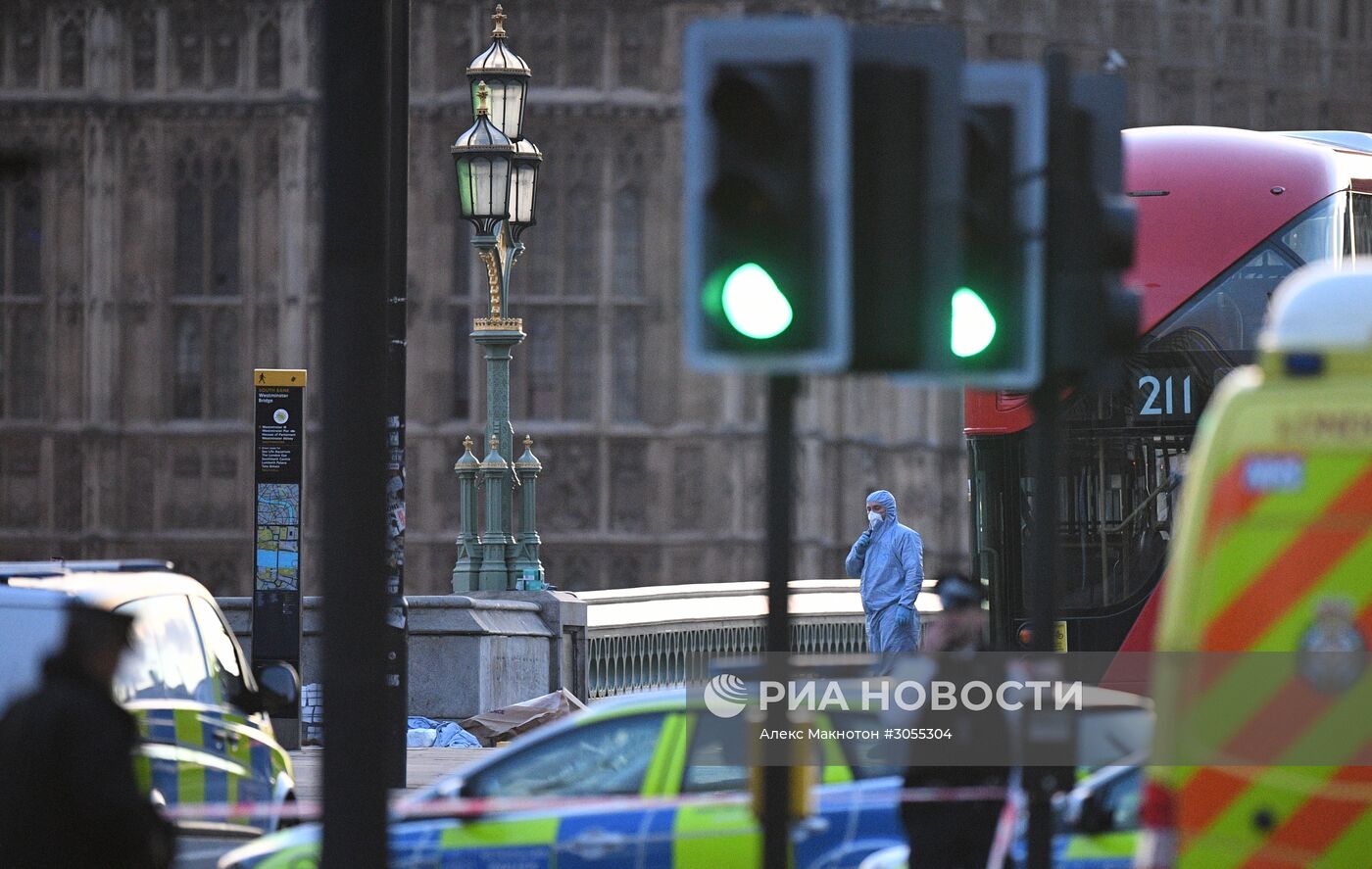 Ситуация на месте теракта у британского парламента