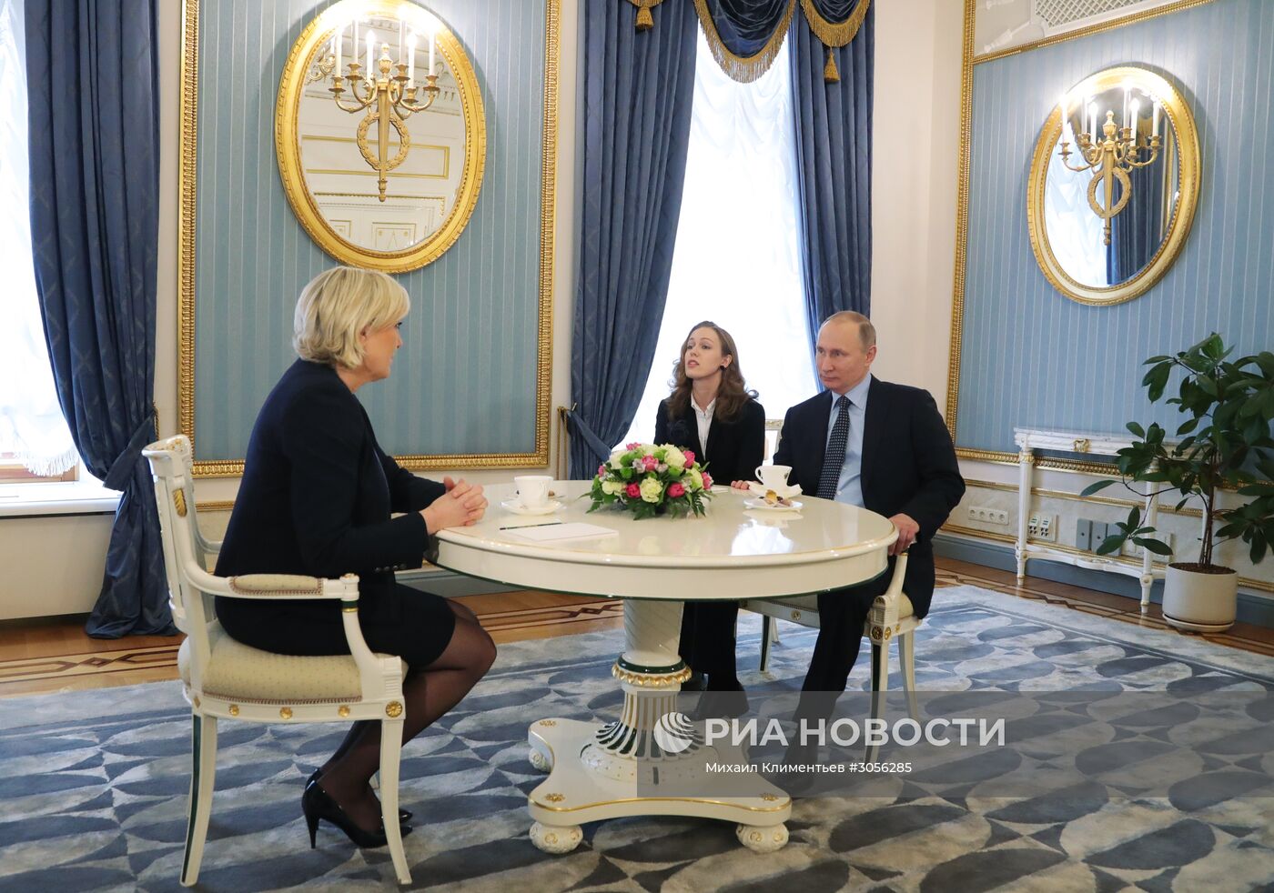 Президент РФ В. Путин встретился с лидером партии Франции "Национальный фронт" М. Ле Пен