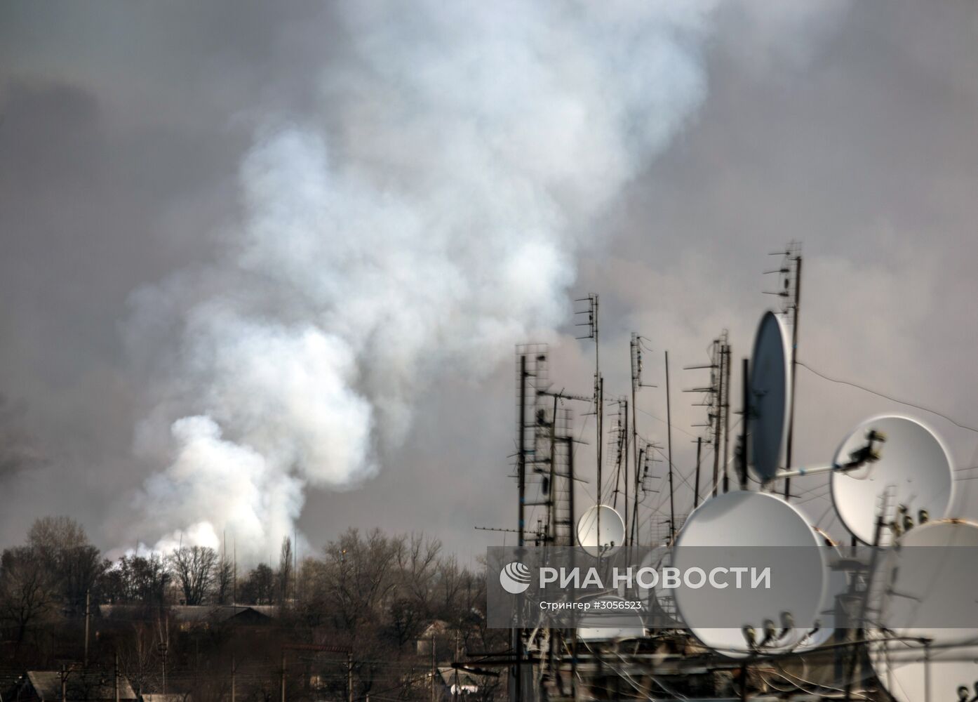 Последствия пожара на складе боеприпасов в Харьковской области