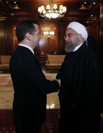Премьер-министр РФ Д. Медведев встретился с президентом Ирана Х. Рухани