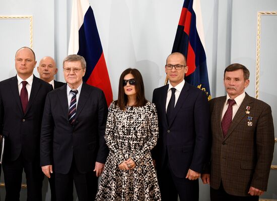 Встреча генпрокурора РФ Ю.Чайки с членами Общественной палаты РФ