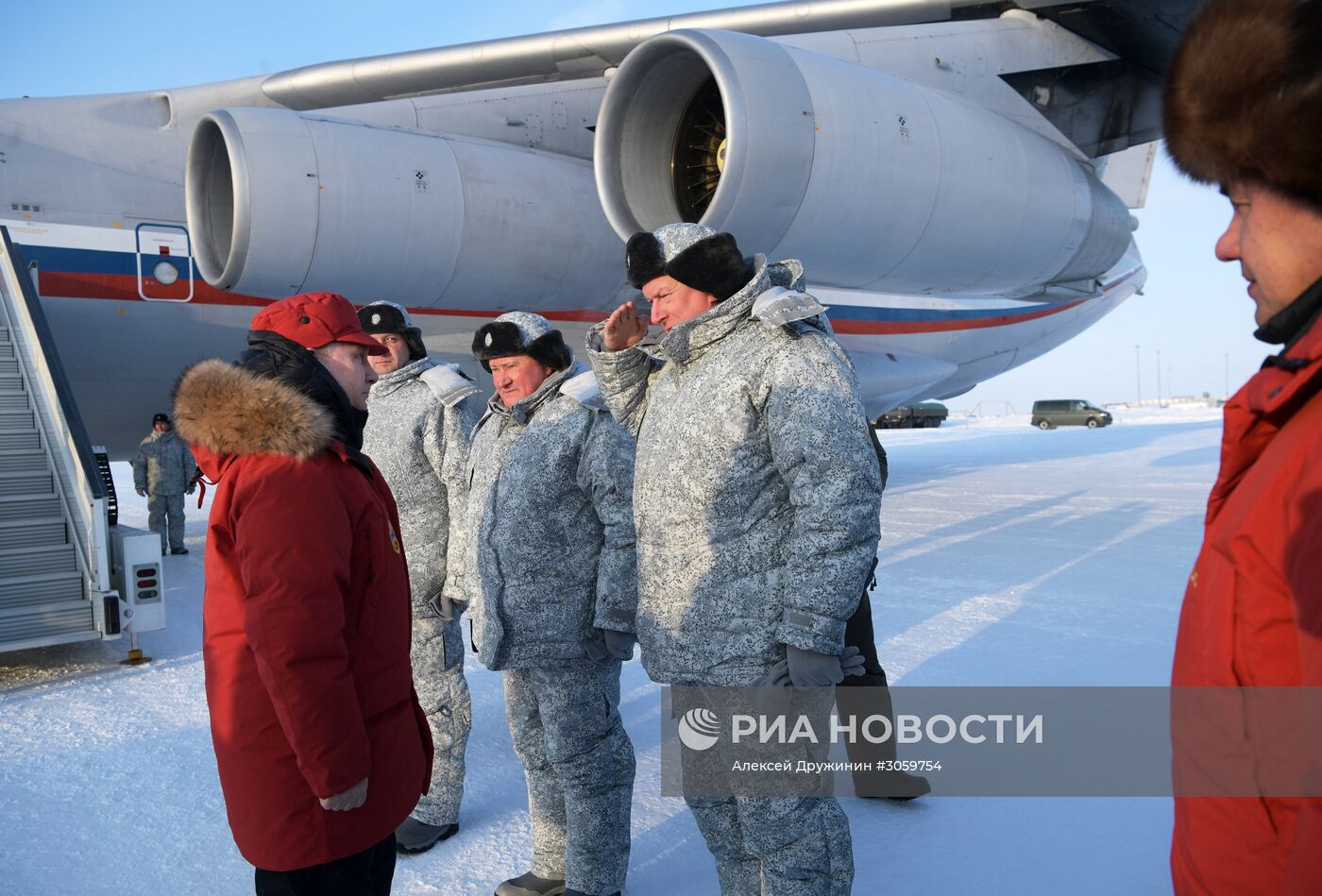 Рабочая поездка президента РФ В. Путина и премьер-министра РФ Д. Медведева в Северо-Западный федеральный округ