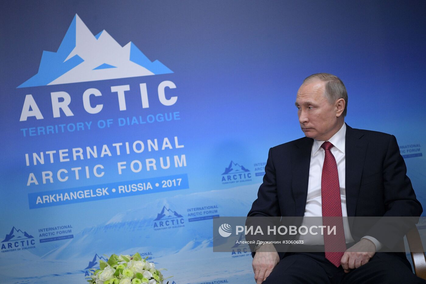 Беседа президента РФ В. Путина с президентом Финляндии С. Ниинистё